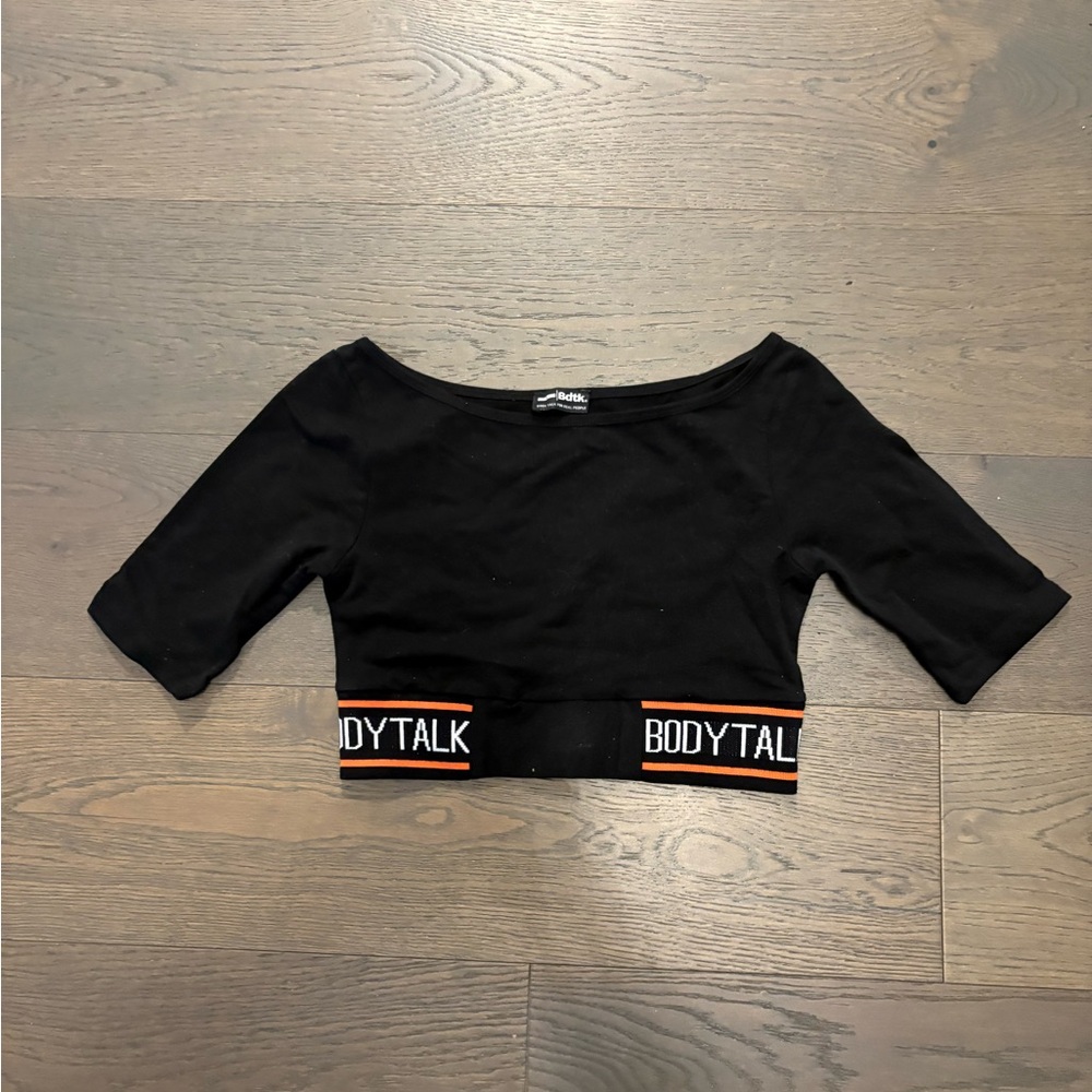 Ladies crop top sz small brand new